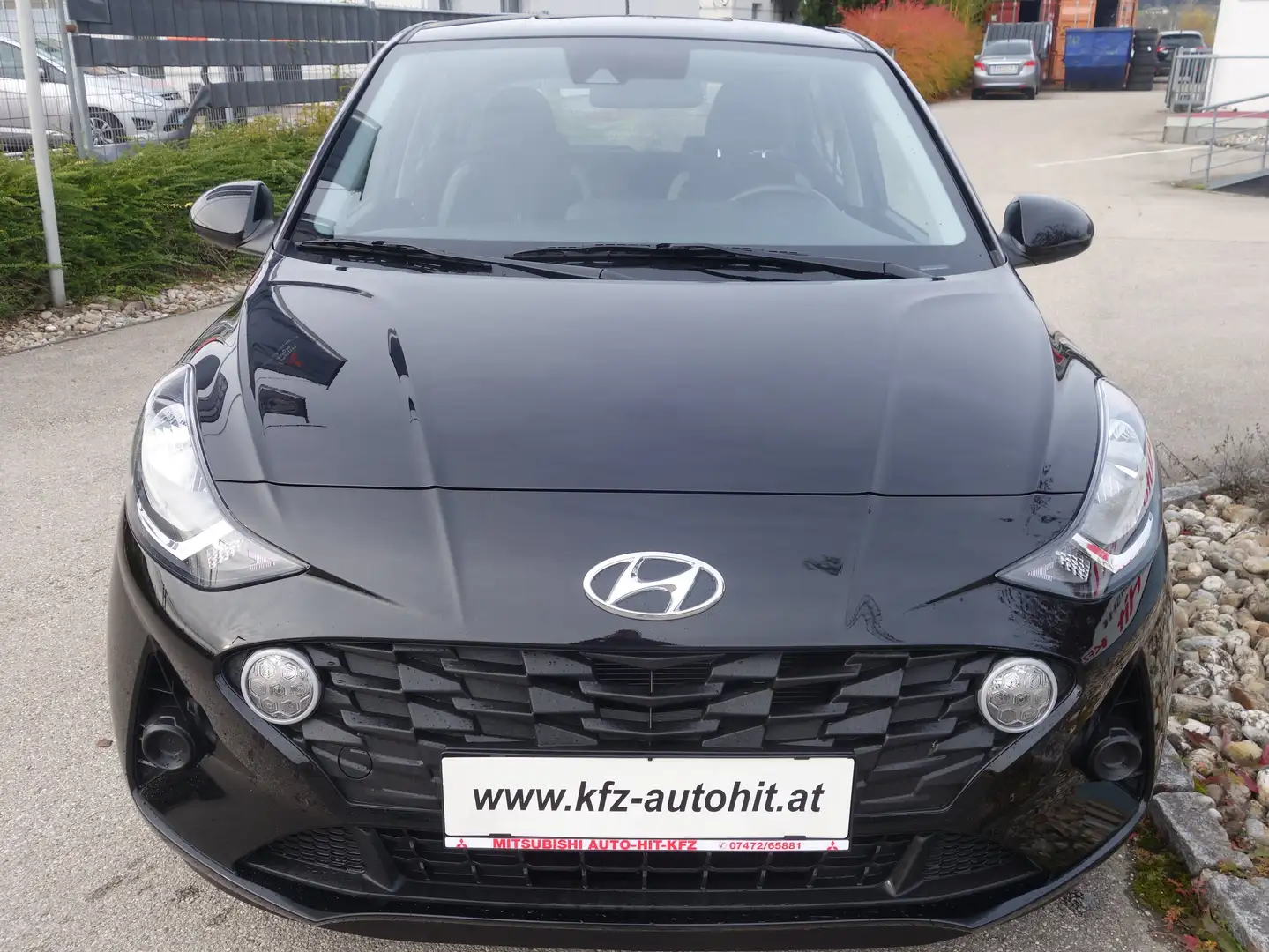 Hyundai i10 1,0 Select ***Lenkrad+Sitzheizung*** Schwarz - 2