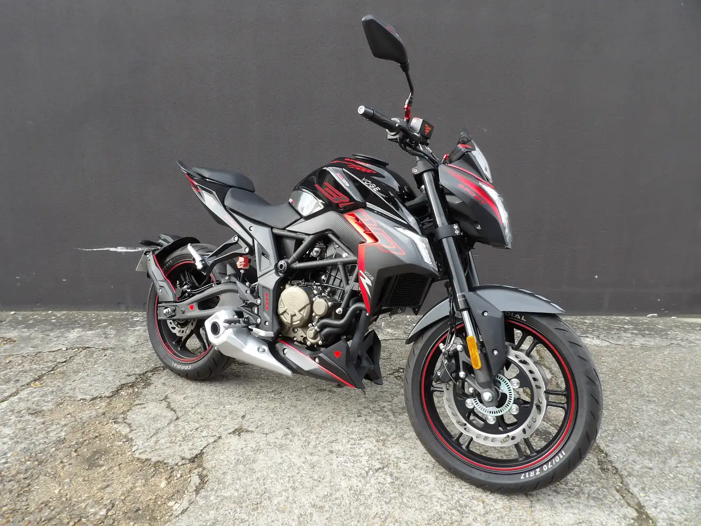 Voge 300R Rouge - 2