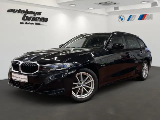 BMW 330 e Touring, ab 299,- € mtl. Rate