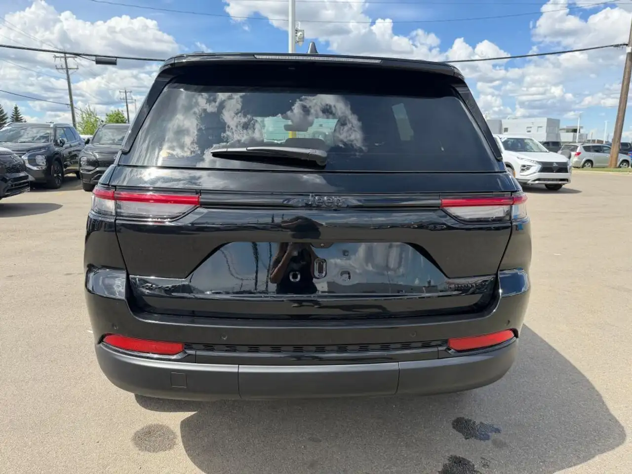 Jeep Grand Cherokee снимка Jeep Grand Cherokee