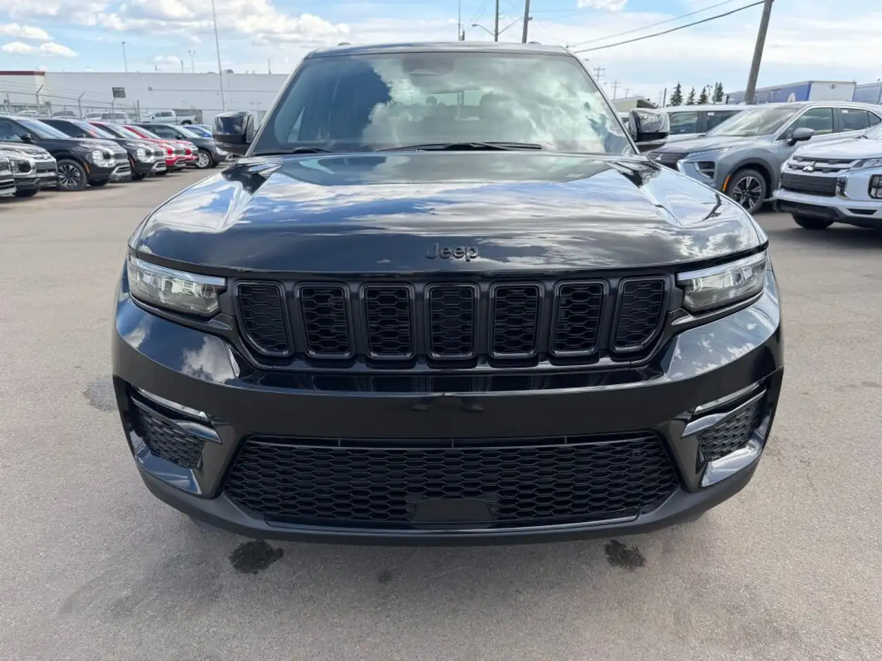 Jeep Grand Cherokee снимка Jeep Grand Cherokee
