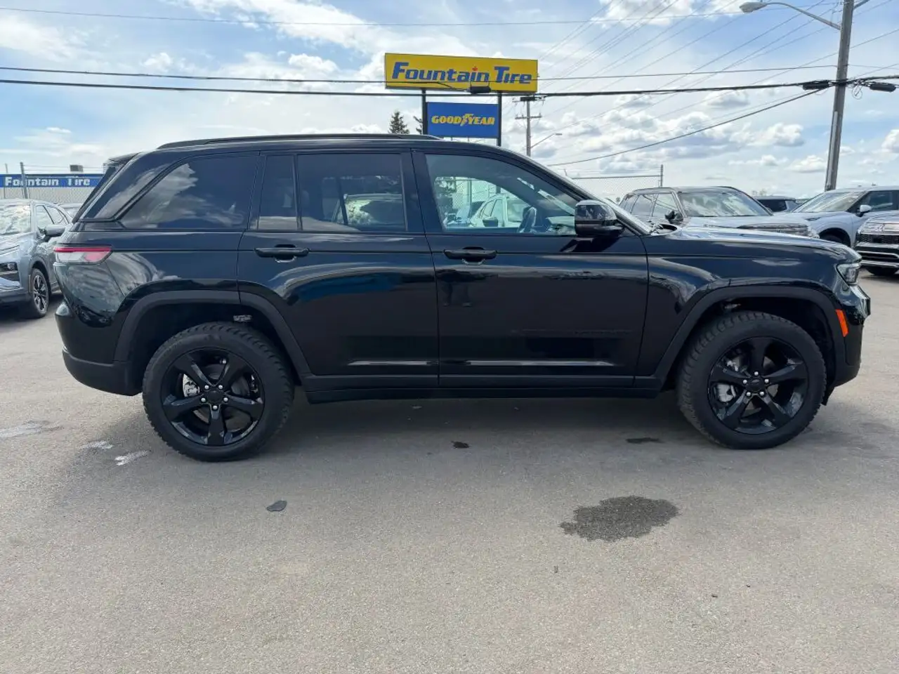 Jeep Grand Cherokee снимка Jeep Grand Cherokee