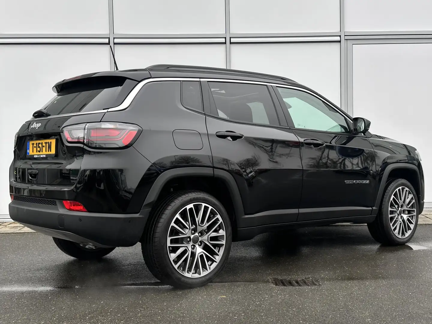 Jeep Compass 1.5T e-Hybrid Limited | DEMOVOORDEEL! | NAVIGATIE Zwart - 2