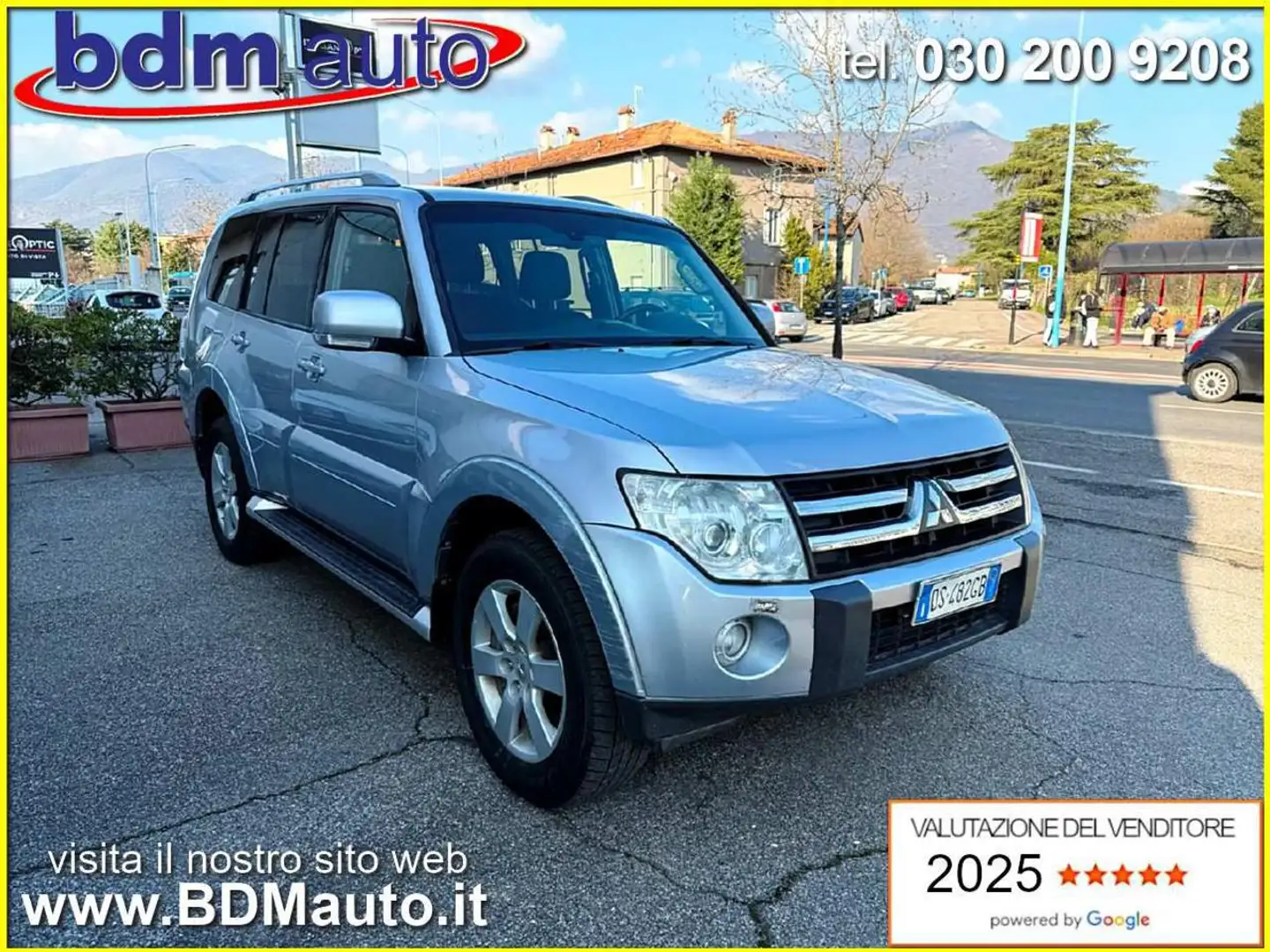 Mitsubishi Pajero 3.2 DI-D 16V 5p. Instyle Stříbrná - 2