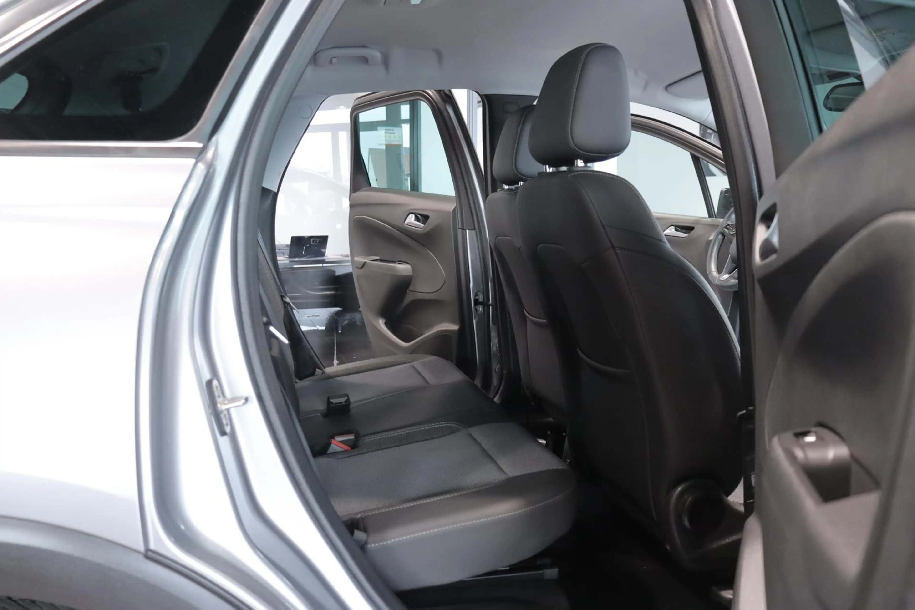Opel Crossland 1.2 Autom. Elegance *SHZ*LED*ALLWETTER* — photo 10