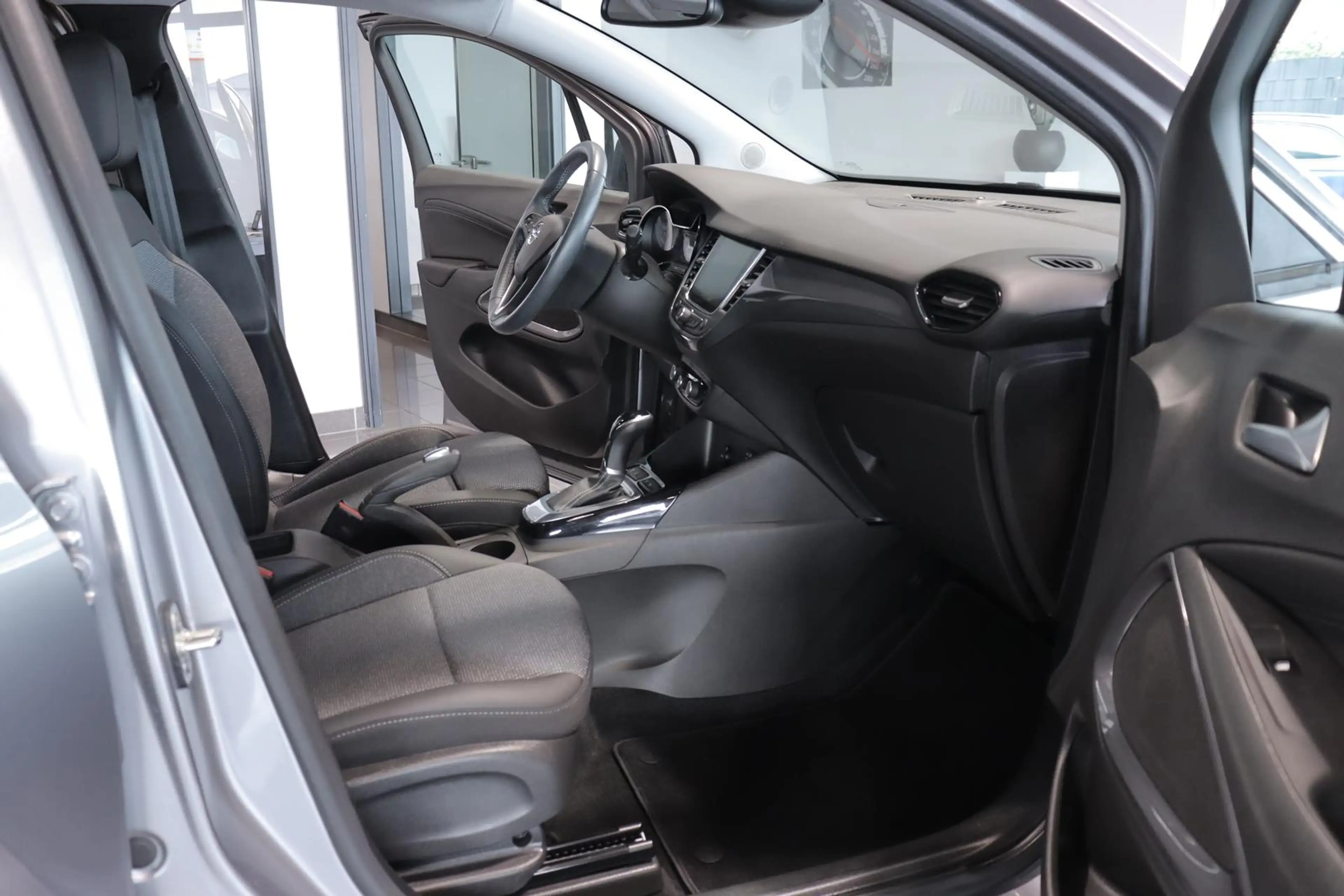 Opel Crossland 1.2 Autom. Elegance *SHZ*LED*ALLWETTER* — photo 9