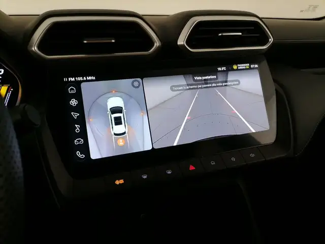 MG ZS view 16