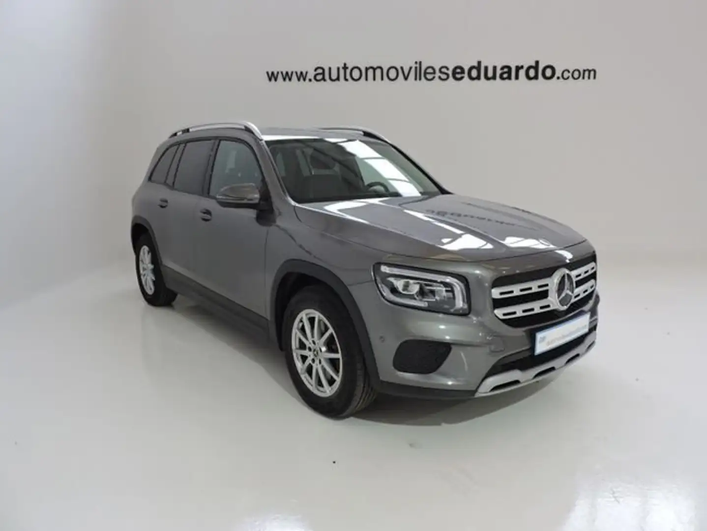 Mercedes-Benz GLB 200 d Business Solution 5p Grijs - 1