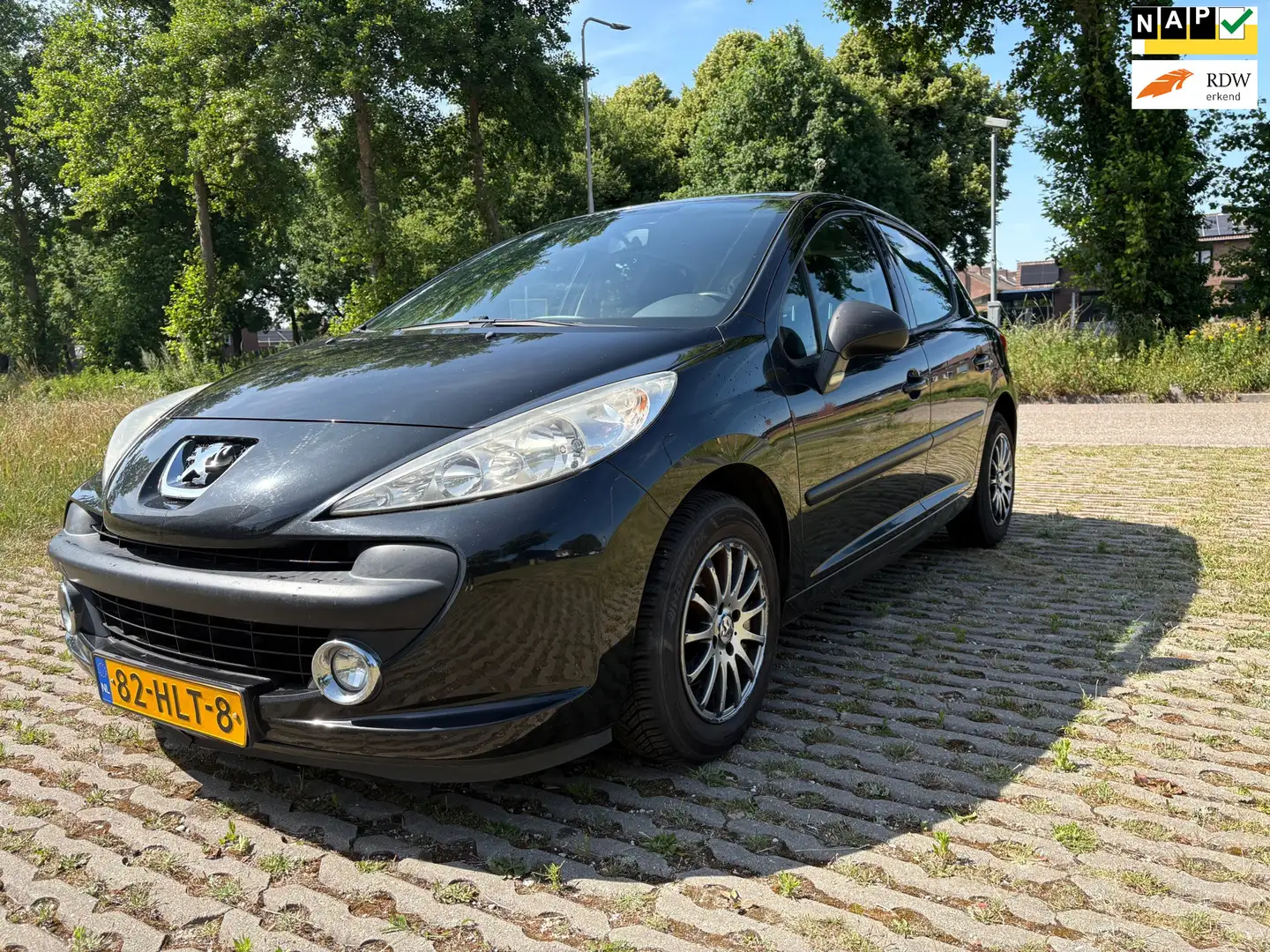Peugeot 207 1.6 VTi Look / airco / cruise control Zwart - 1