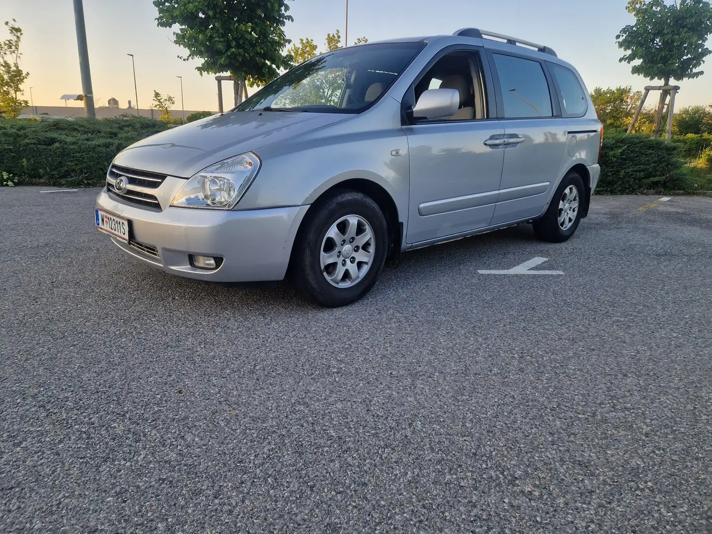 Kia Carnival Active 2,9 CRDi VGT Argintiu - 2