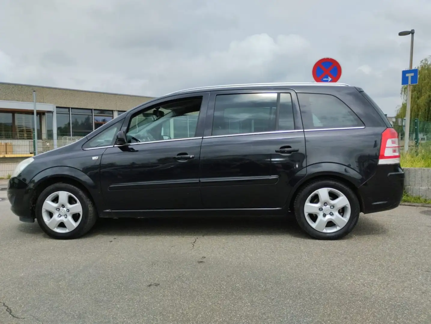Opel Zafira B Edition Schwarz - 2