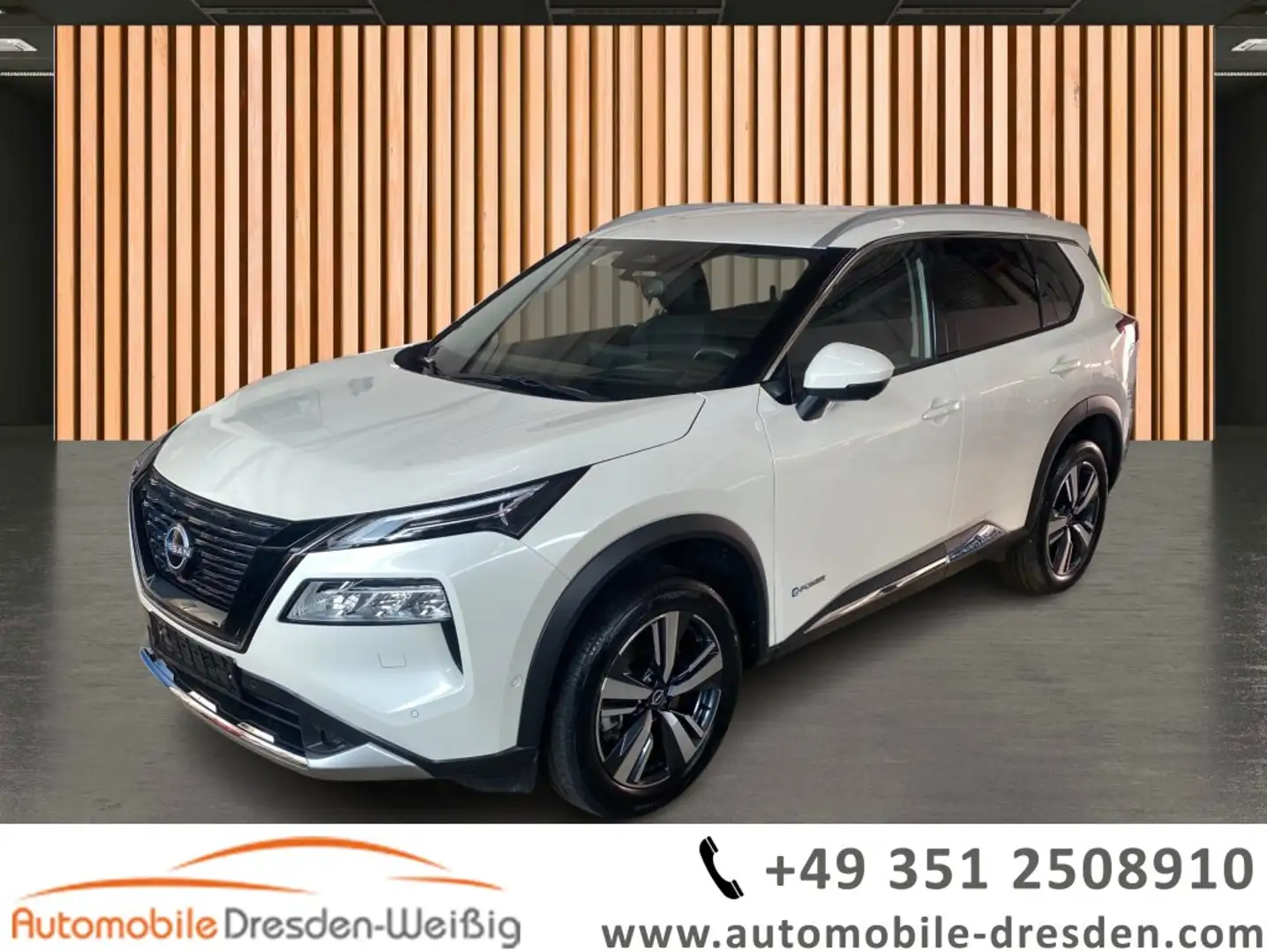 Nissan X-Trail 1.5 e-Power e-4orce Tekna*Navi*HeadUp* Bílá - 1
