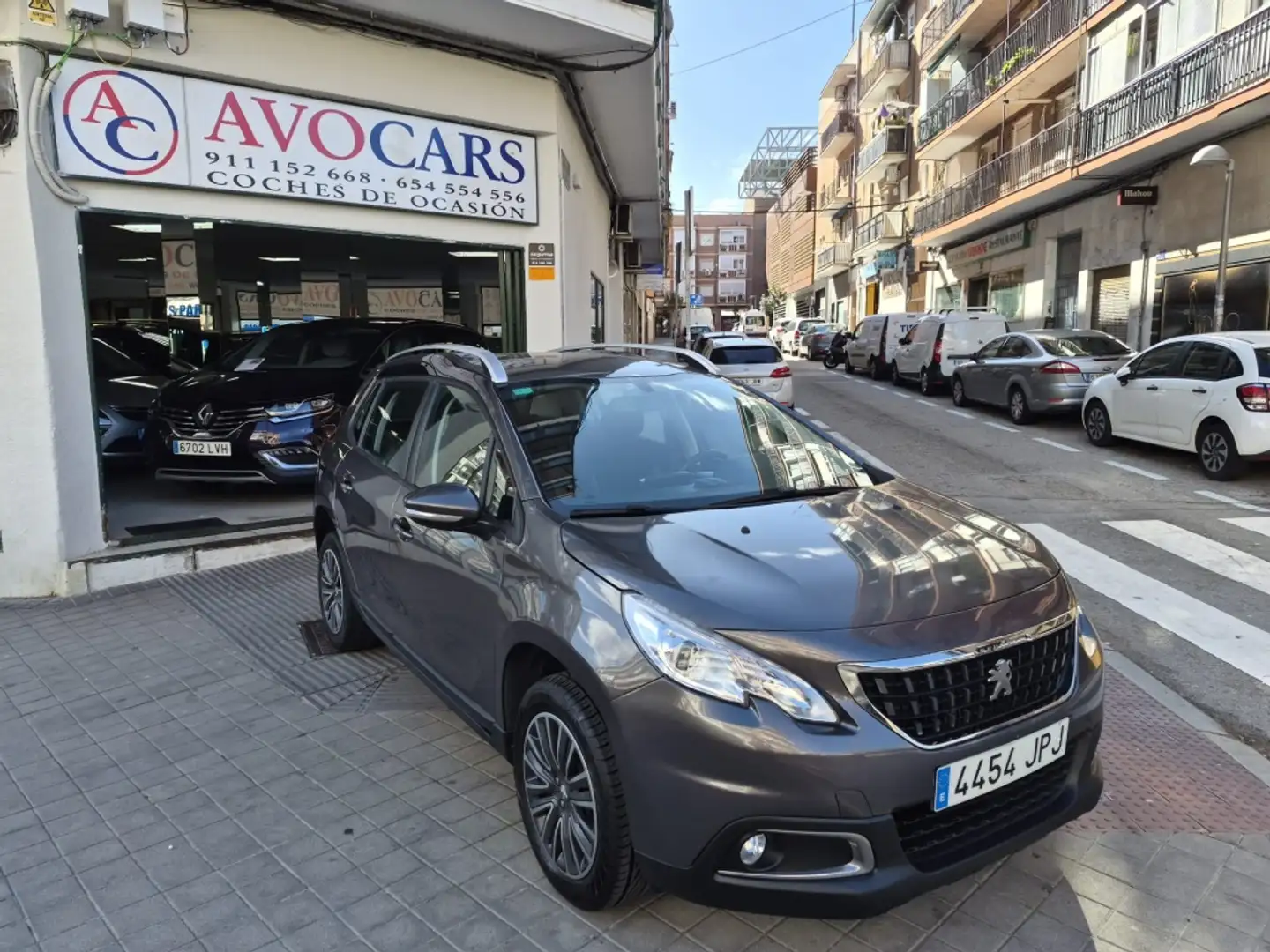 Peugeot 2008 1.2 PureTech Active 82 Gris - 2