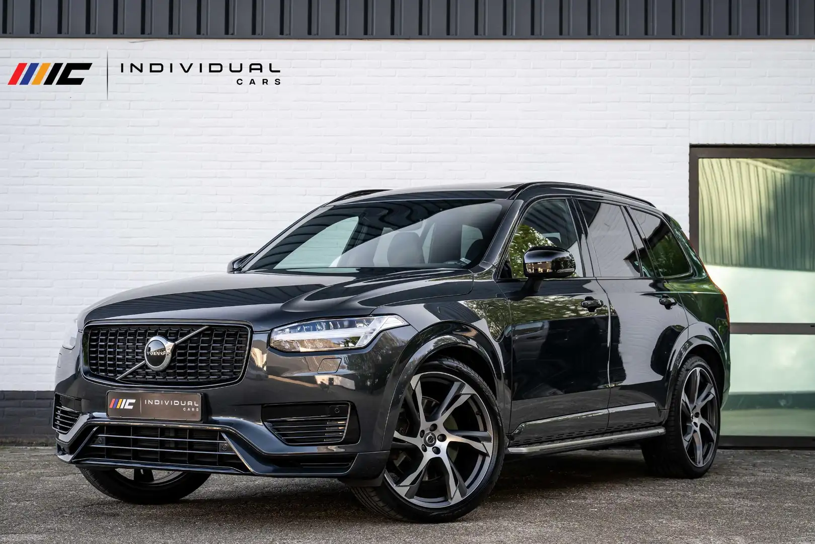 Volvo XC90 2.0 T8 Recharge AWD R-Design 455pk LONG RANGE Grijs - 1