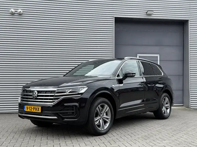Volkswagen Touareg 3.0 TDI R-Line I Aut. I Grijs Kenteken I Leder I N