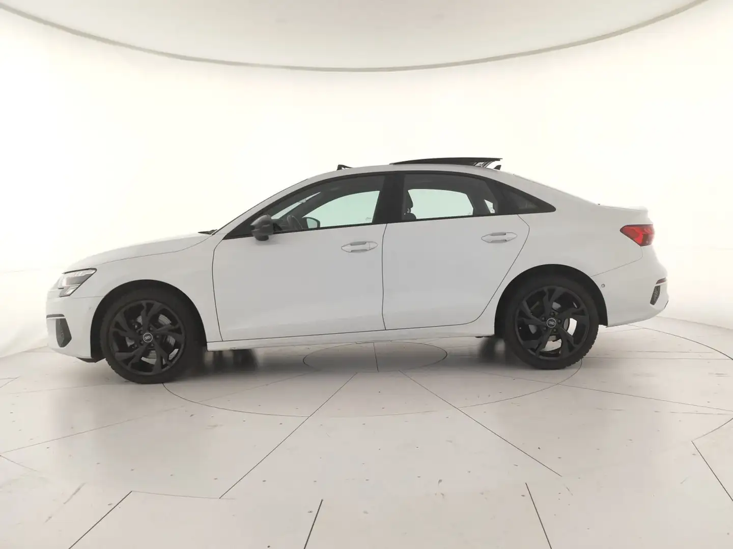 Audi A3 sedan 30 2.0 tdi business advanced s tronic - 2