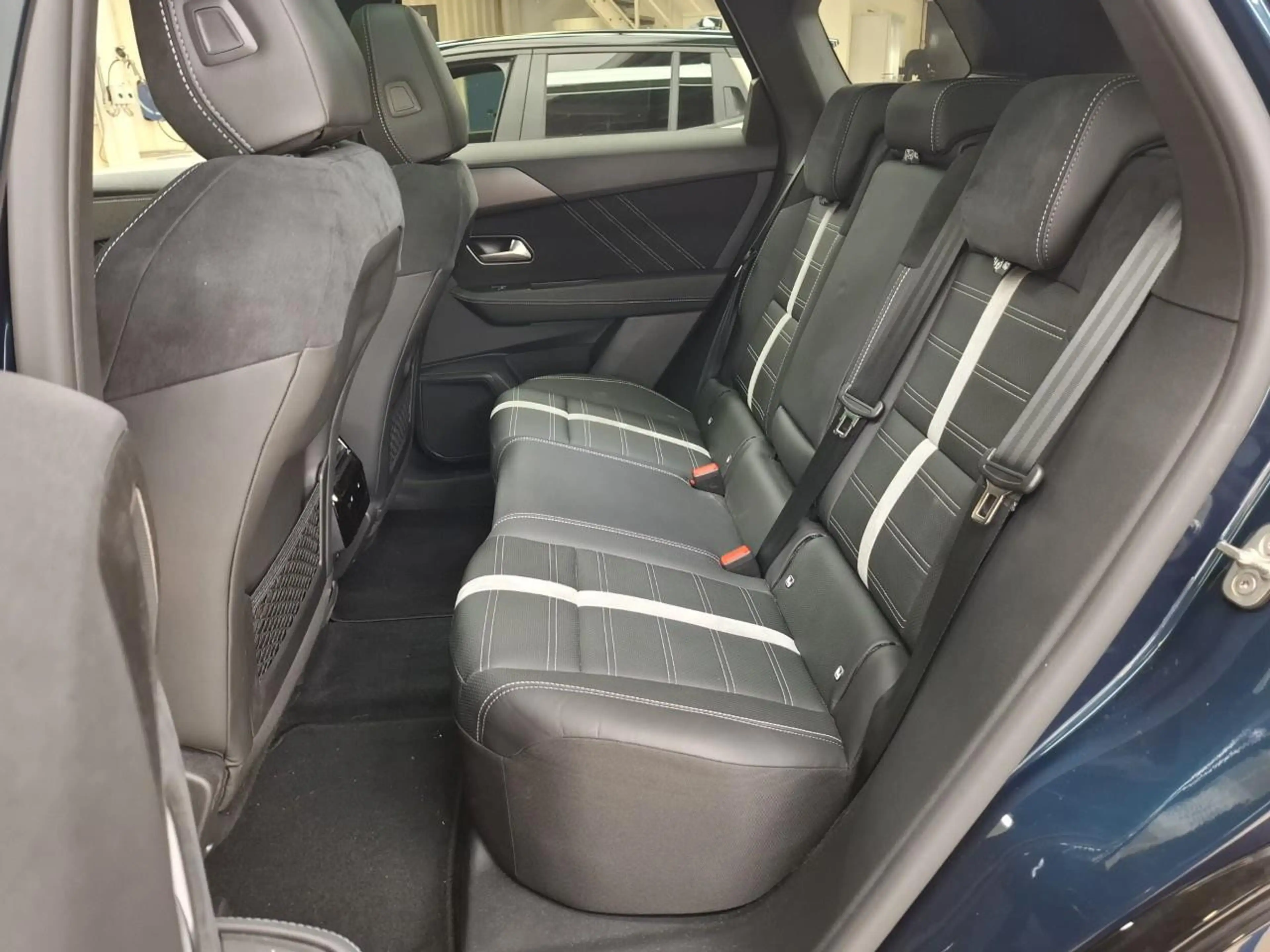 Opel Grandland Electric Business Edition 97 kWh — photo 5