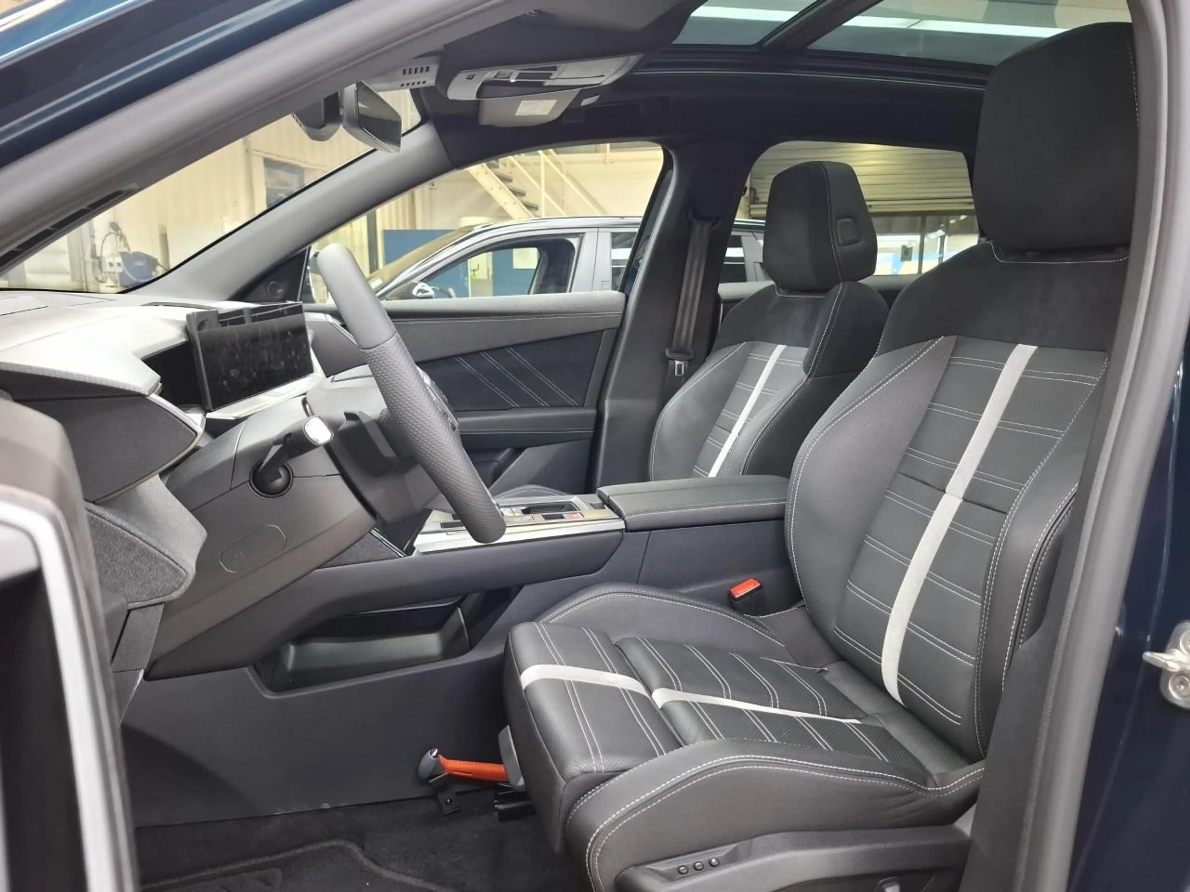 Opel Grandland Electric Business Edition 97 kWh — photo 4