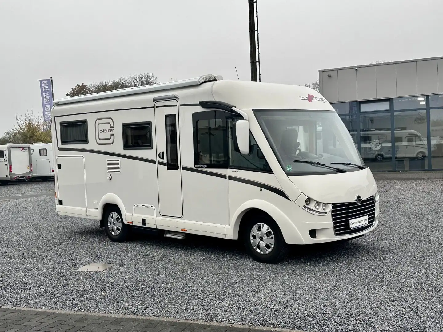 Carthago C-Tourer I 141 LE *Einzelbetten-Hubbett-2xKlima* Wit - 1