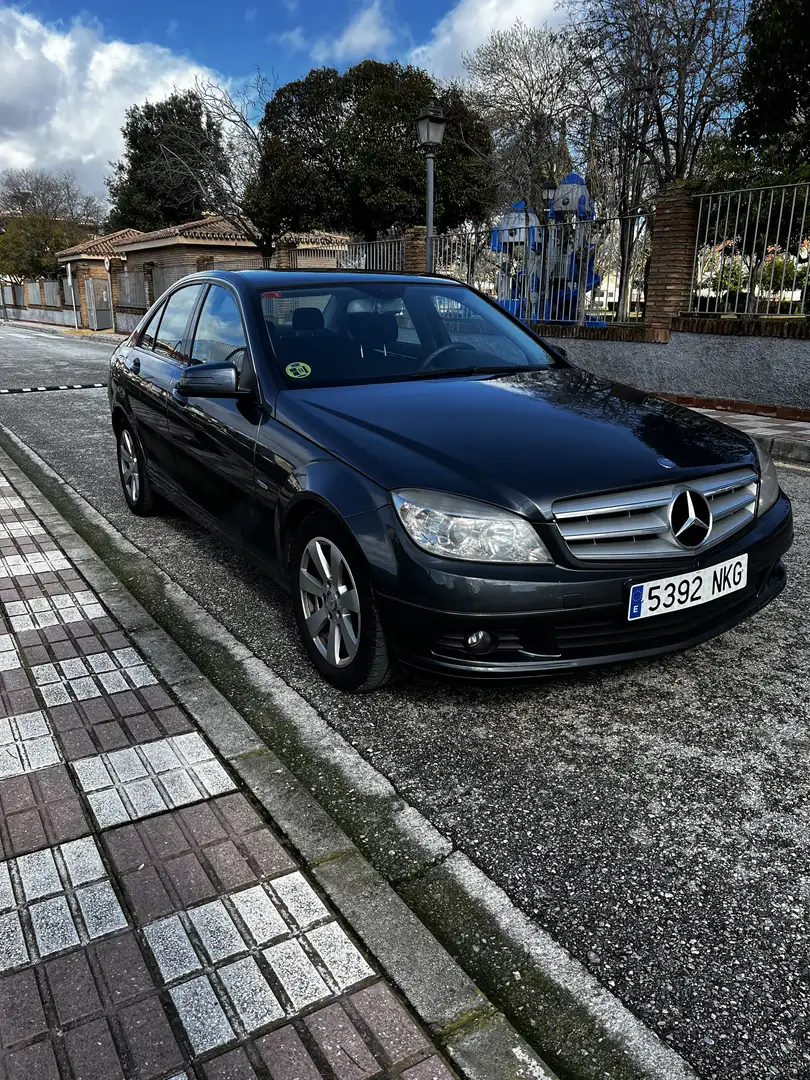 Mercedes-Benz C 200 CDI DPF Automatik BlueEFFICIENCY Avantgarde - 2