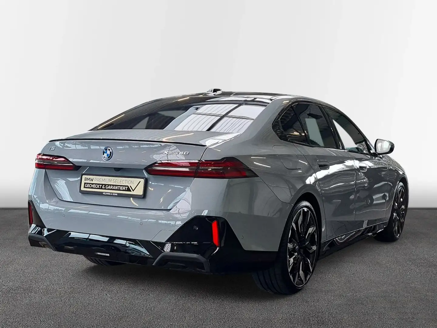 BMW i5 xDrive40 Limousine M-Sport LED AHK Head-Up Pano Le Šedá - 2