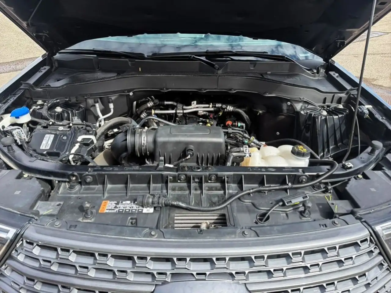 Ford Explorer photo Ford Explorer