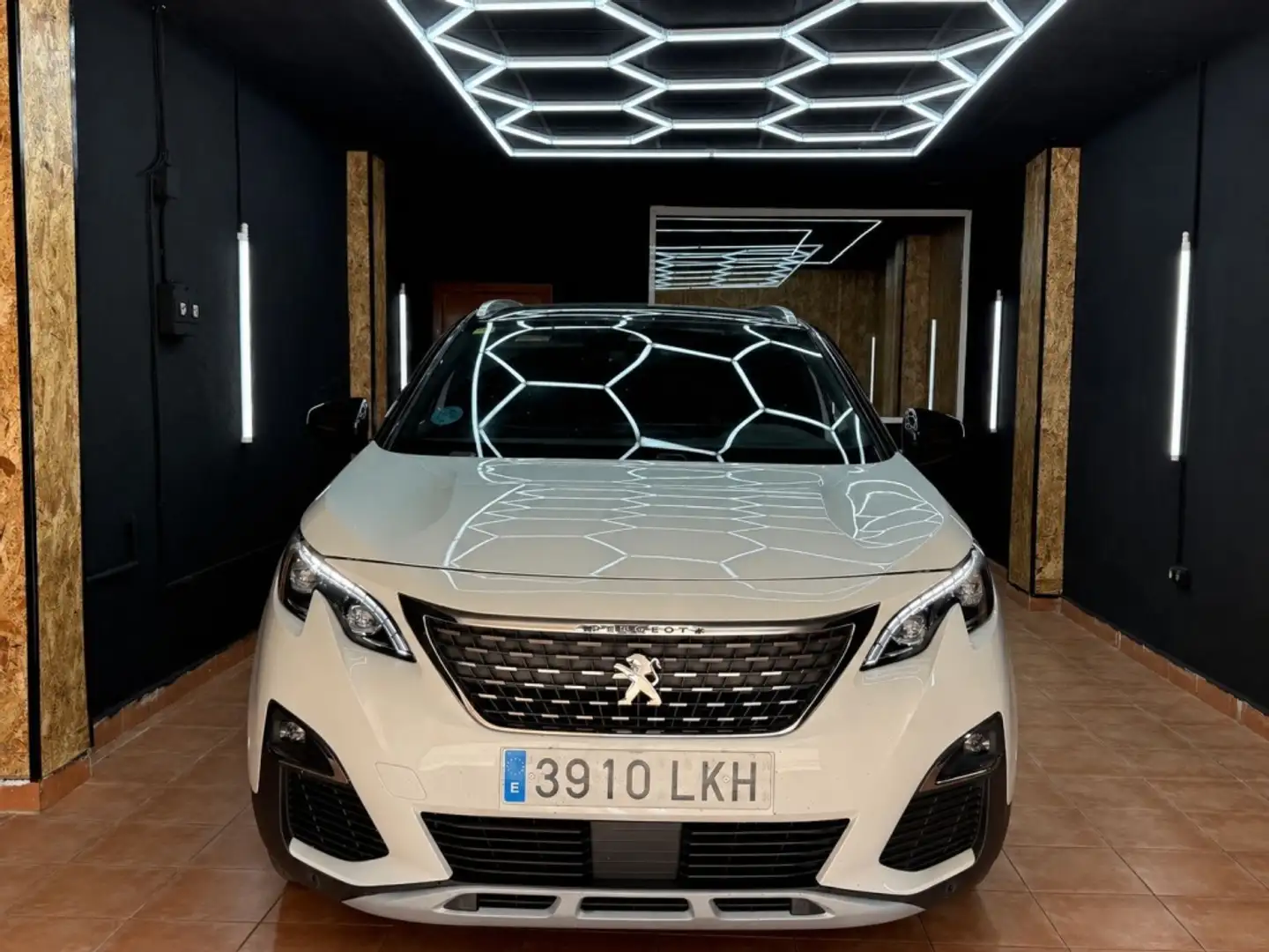 Peugeot 5008 2.0BlueHDi S&S GT EAT8 180 - 1