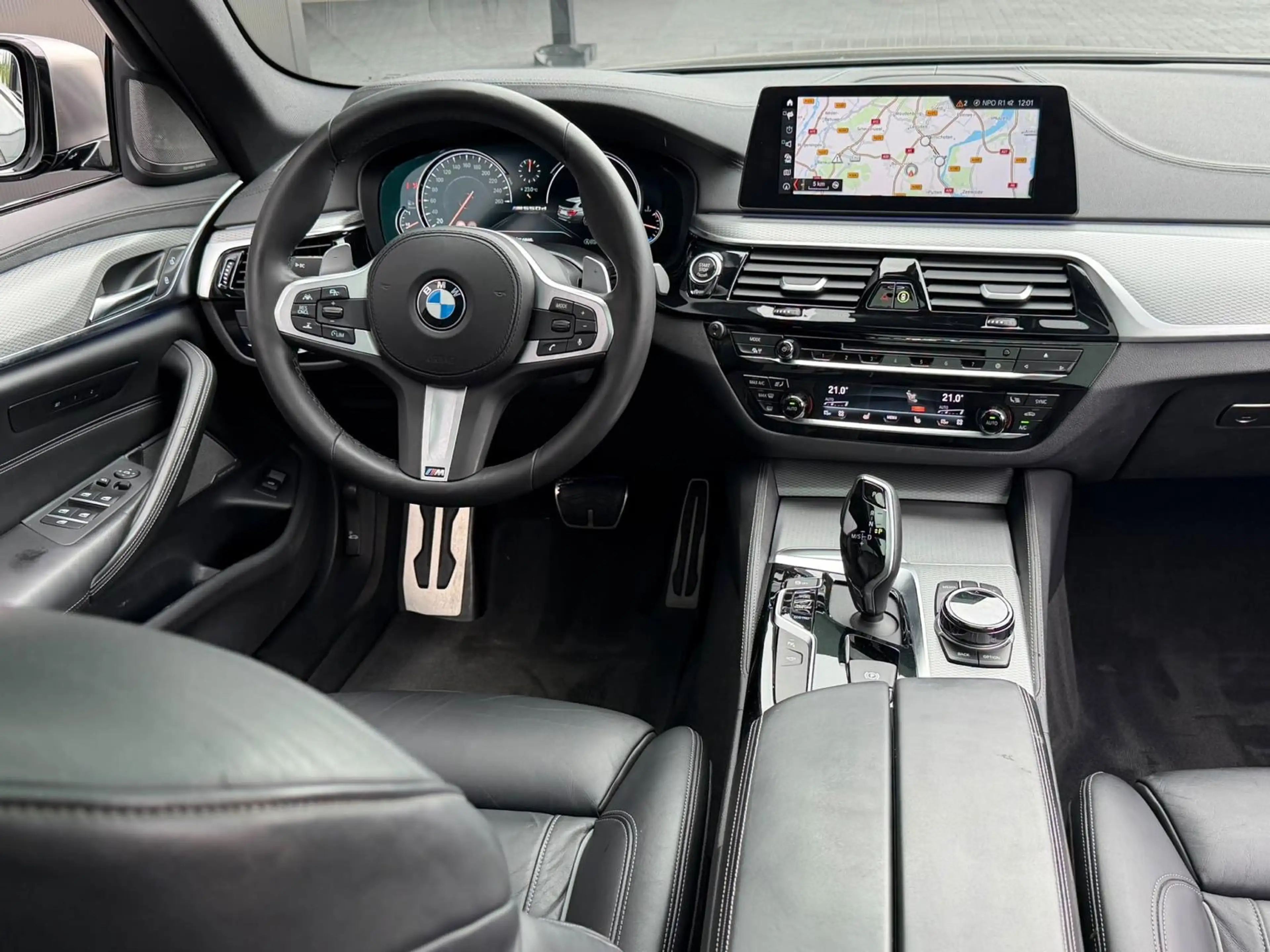 BMW M550 5-serie Touring M550d xDrive High Executive M-spor — photo 8