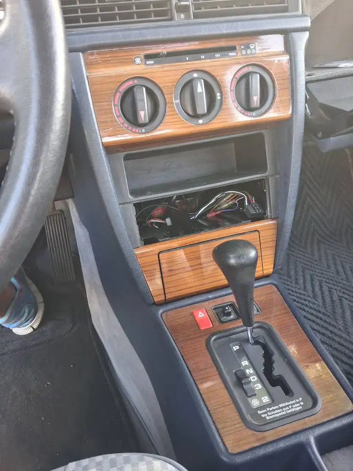 Mercedes-Benz 190, foto 4