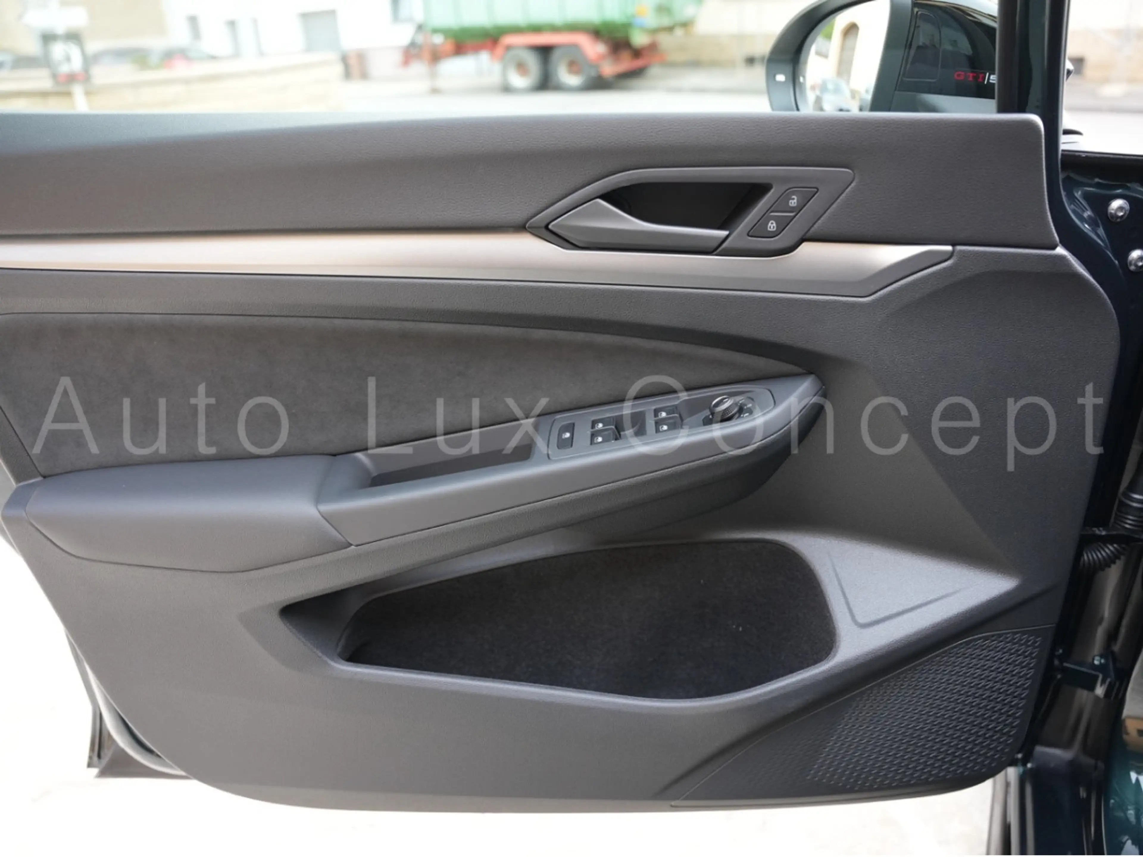 Volkswagen Golf GTI Edition 50 Performance-Paket/Pano/360/HUD/Harman — photo 13