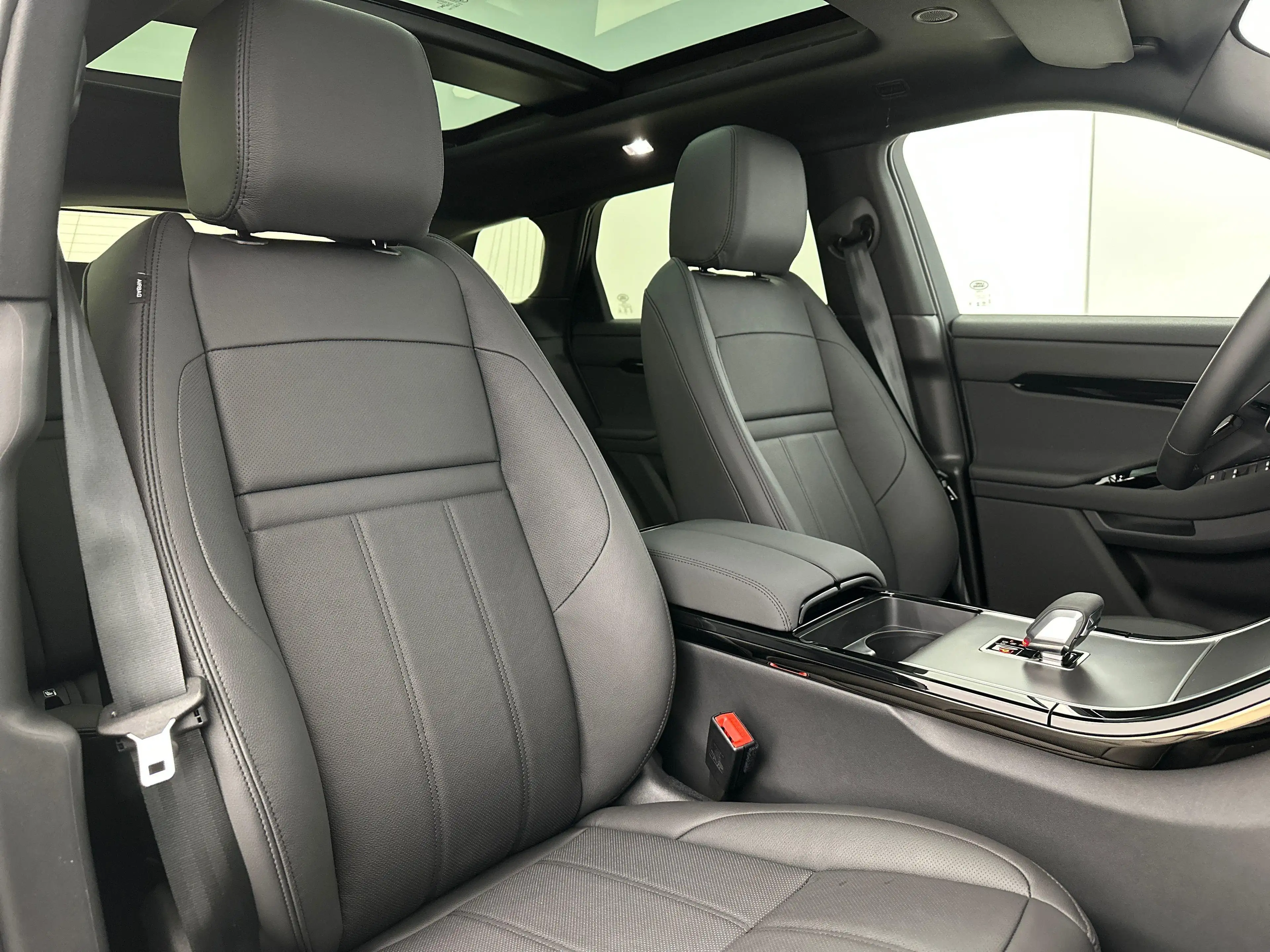 Land Rover Range Rover Evoque P160 S FWD Auto. 26.5MY — photo 11