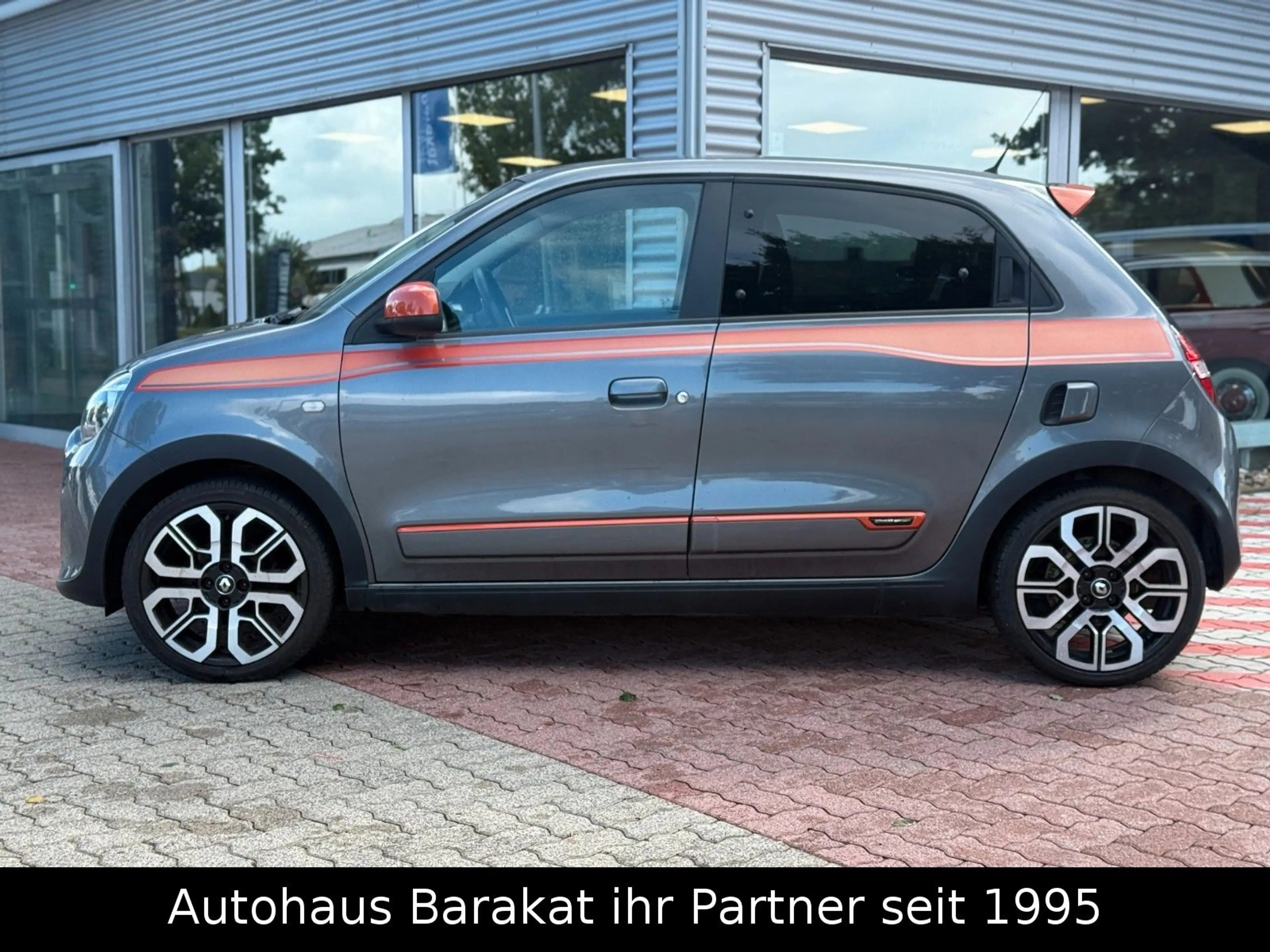 Renault Twingo GT Sport 109PS NAVI KAMERA S-HEFT 8xALU — photo 4