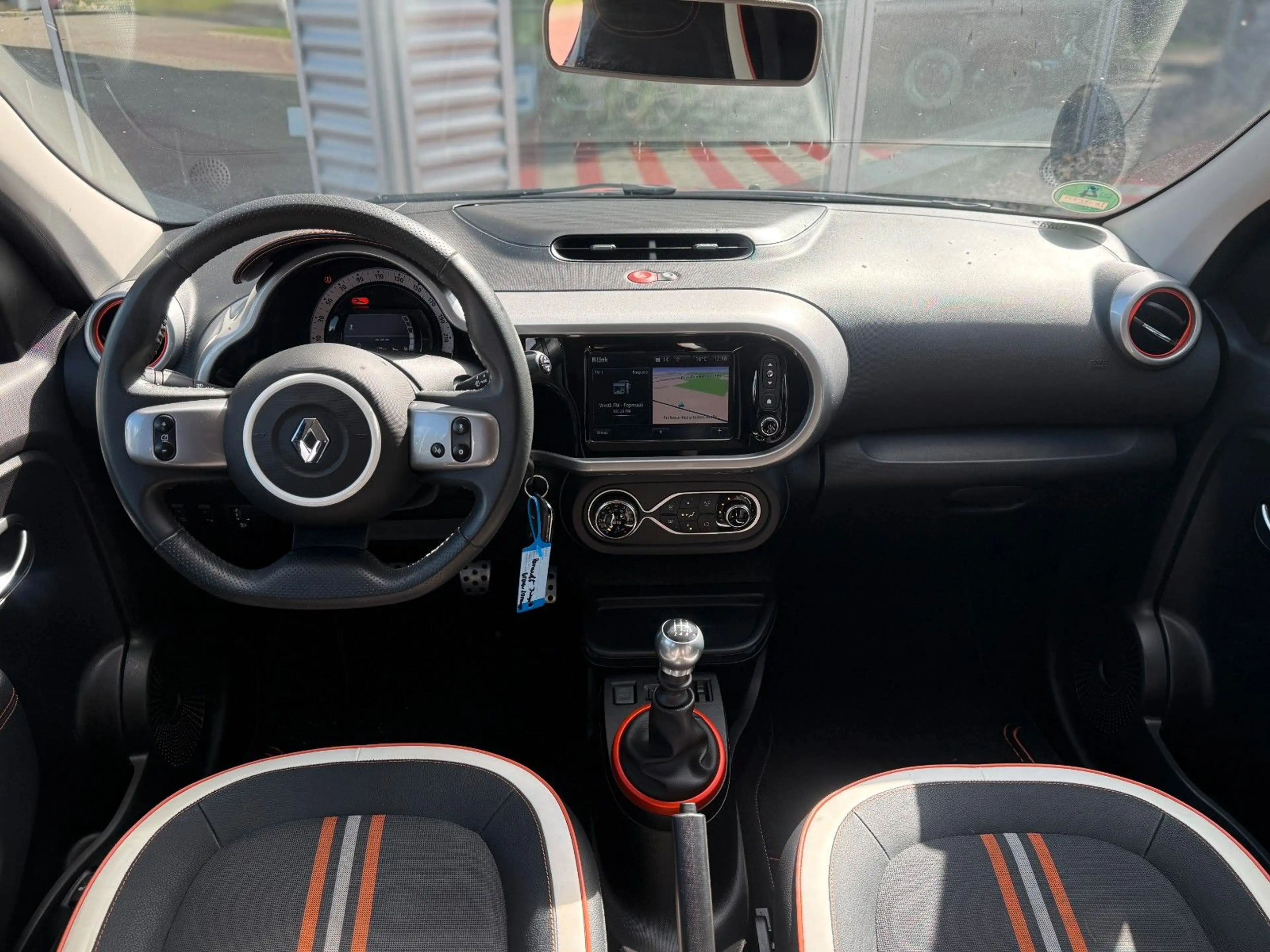 Renault Twingo GT Sport 109PS NAVI KAMERA S-HEFT 8xALU — photo 12