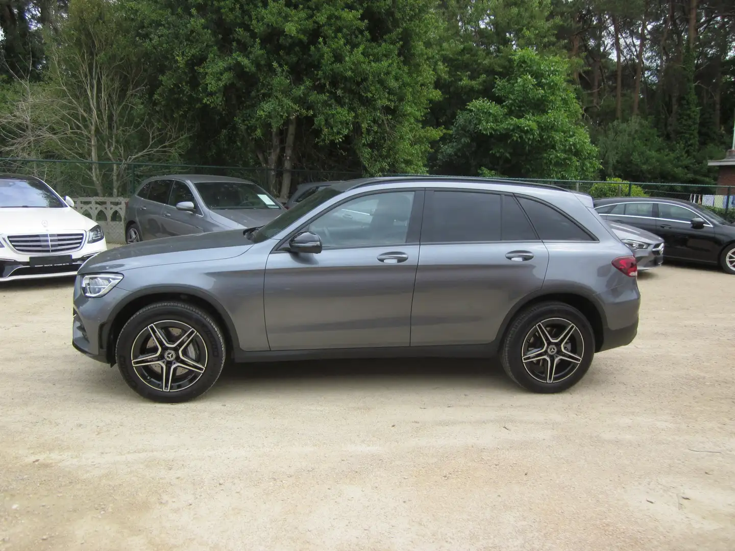 Mercedes-Benz GLC 200 GLC-Coupe 200 4Matic 9G-TRONIC AMG Line Plus Gris - 2