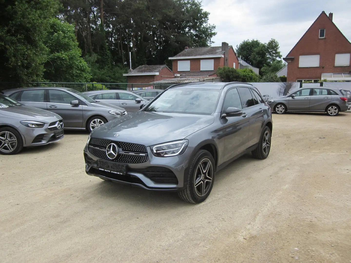 Mercedes-Benz GLC 200 GLC-Coupe 200 4Matic 9G-TRONIC AMG Line Plus Gris - 1