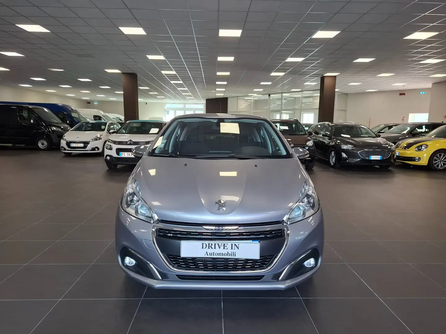 Peugeot 208 5p 1.2 puretech Allure 82cv Grijs - 2