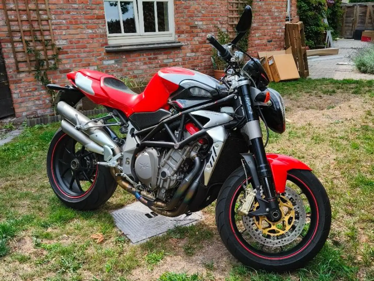 MV Agusta Brutale 910 Corse 910 R Rood - 2