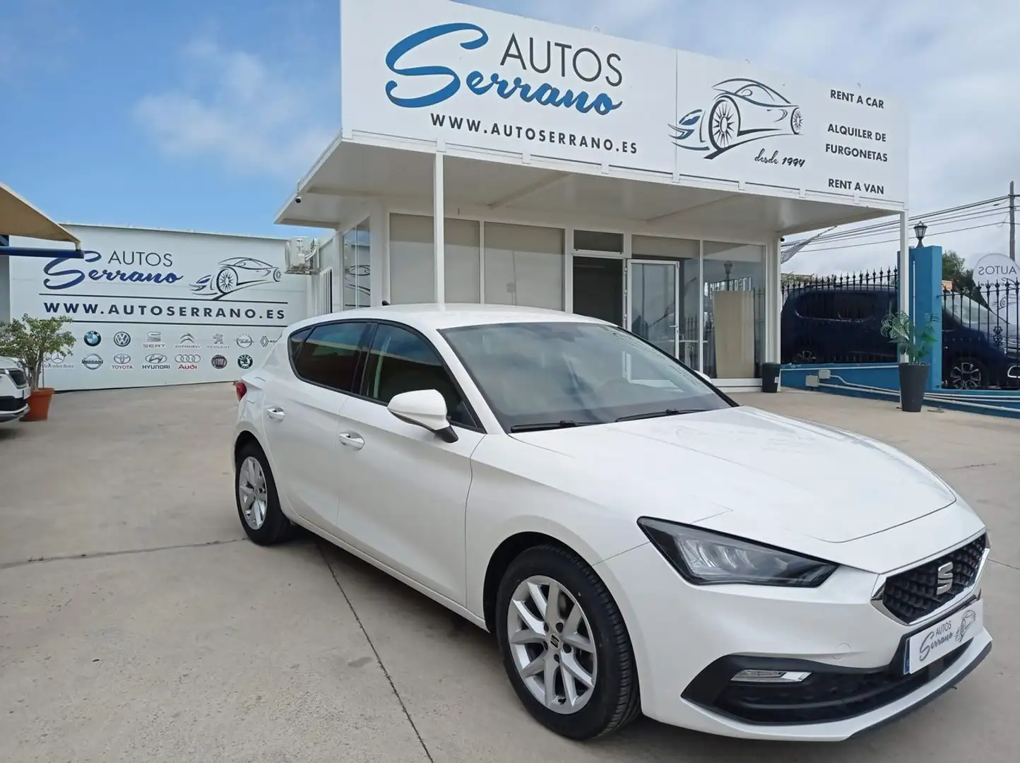 SEAT Leon 1.6TDI CR S&S Style 115 Blanc - 1