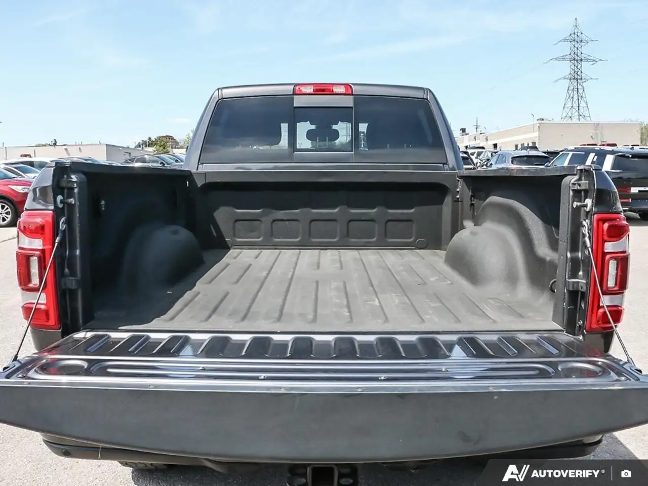 RAM 2500 снимка RAM 2500