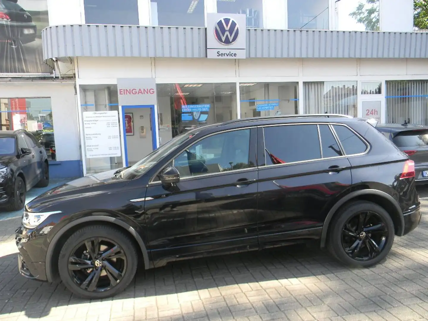 Volkswagen Tiguan R-Line BLACK STYLE 1,5 TSI DSG AHK Noir - 1