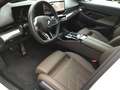 BMW 520 i Touring M SPORT+STANDHZ+PANO+AHK+PAP+DAP+SITZBEL Weiß - thumbnail 11