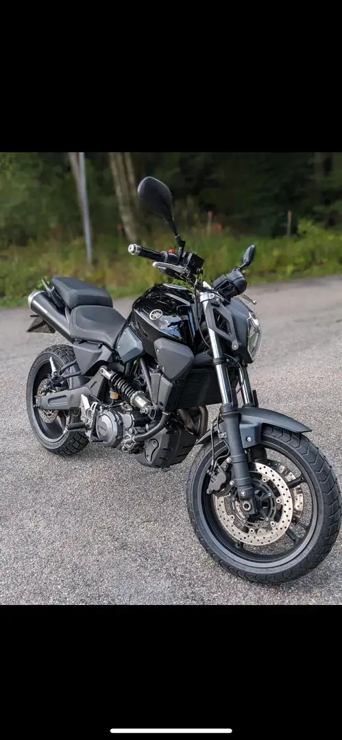 Yamaha MT-03 Schwarz - 1