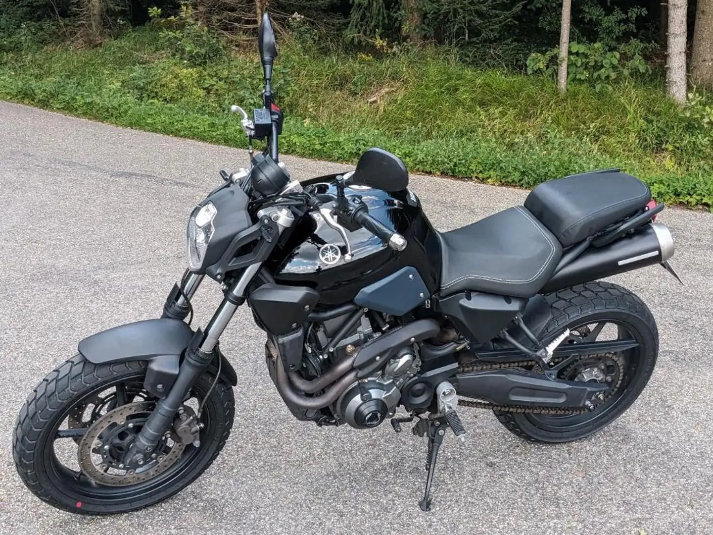 Yamaha MT-03 Schwarz - 2