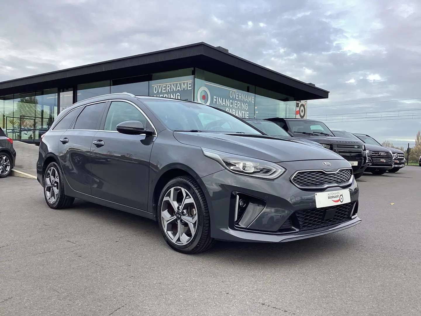 Kia Ceed SW / cee'd SW 1.6Gdi Hybrid/1steEig/69000km/LED/Cam/Carplay/Alu Gris - 1