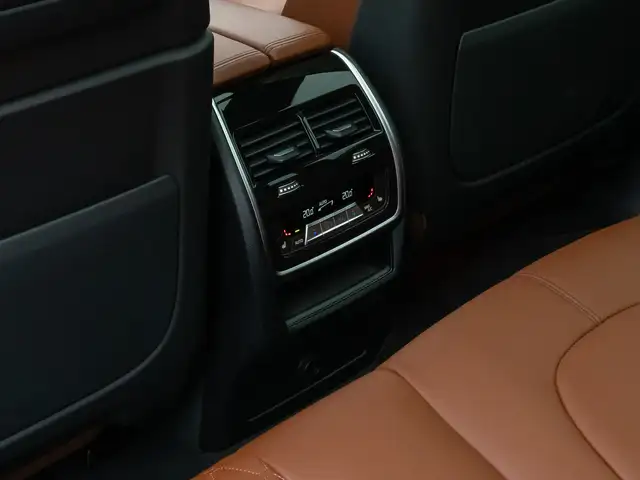 BMW X5 M view 29