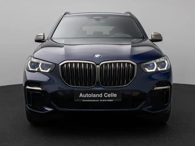 BMW X5 M view 2