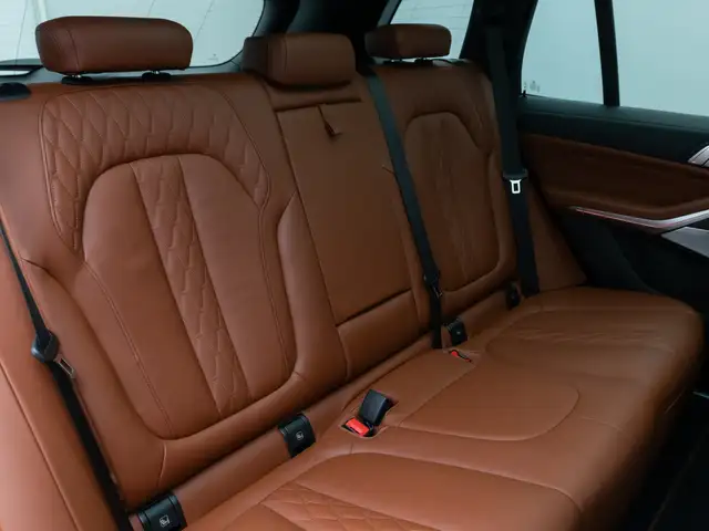 BMW X5 M view 28