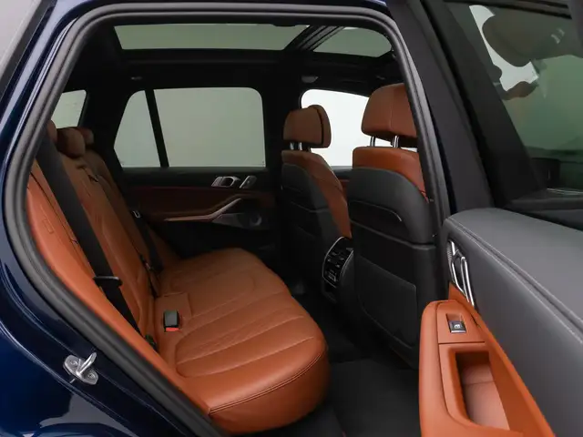 BMW X5 M view 26