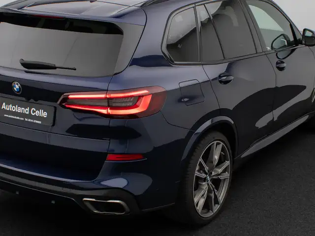 BMW X5 M view 15
