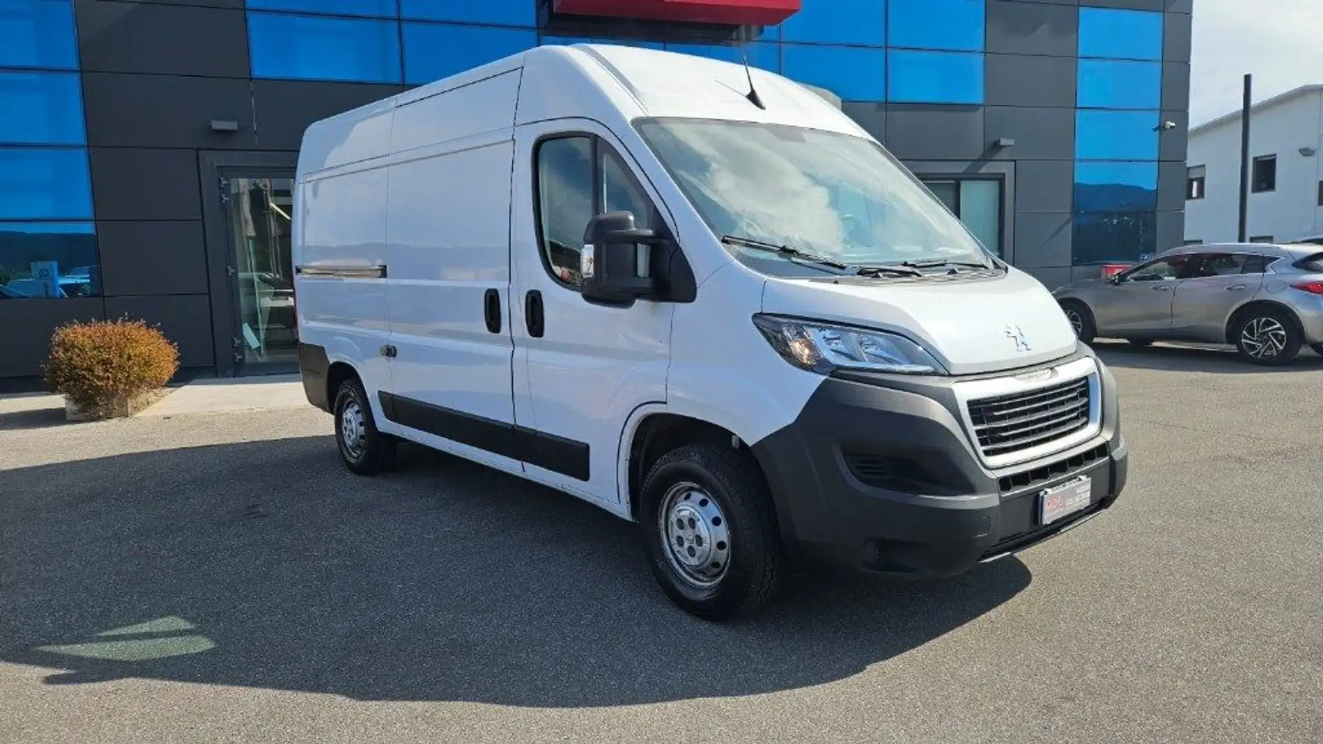 Peugeot Boxer 330 2.2 BlueHDi 140 S&S Furgone Bianco - 2